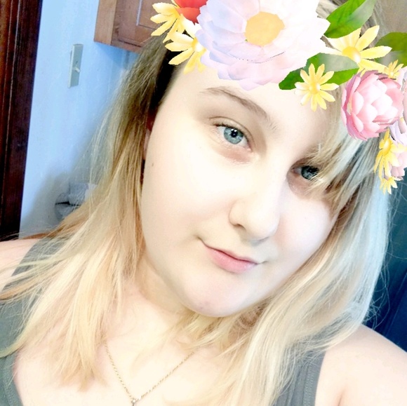 Meet your Posher, Scarlet - Picture 1 of 1